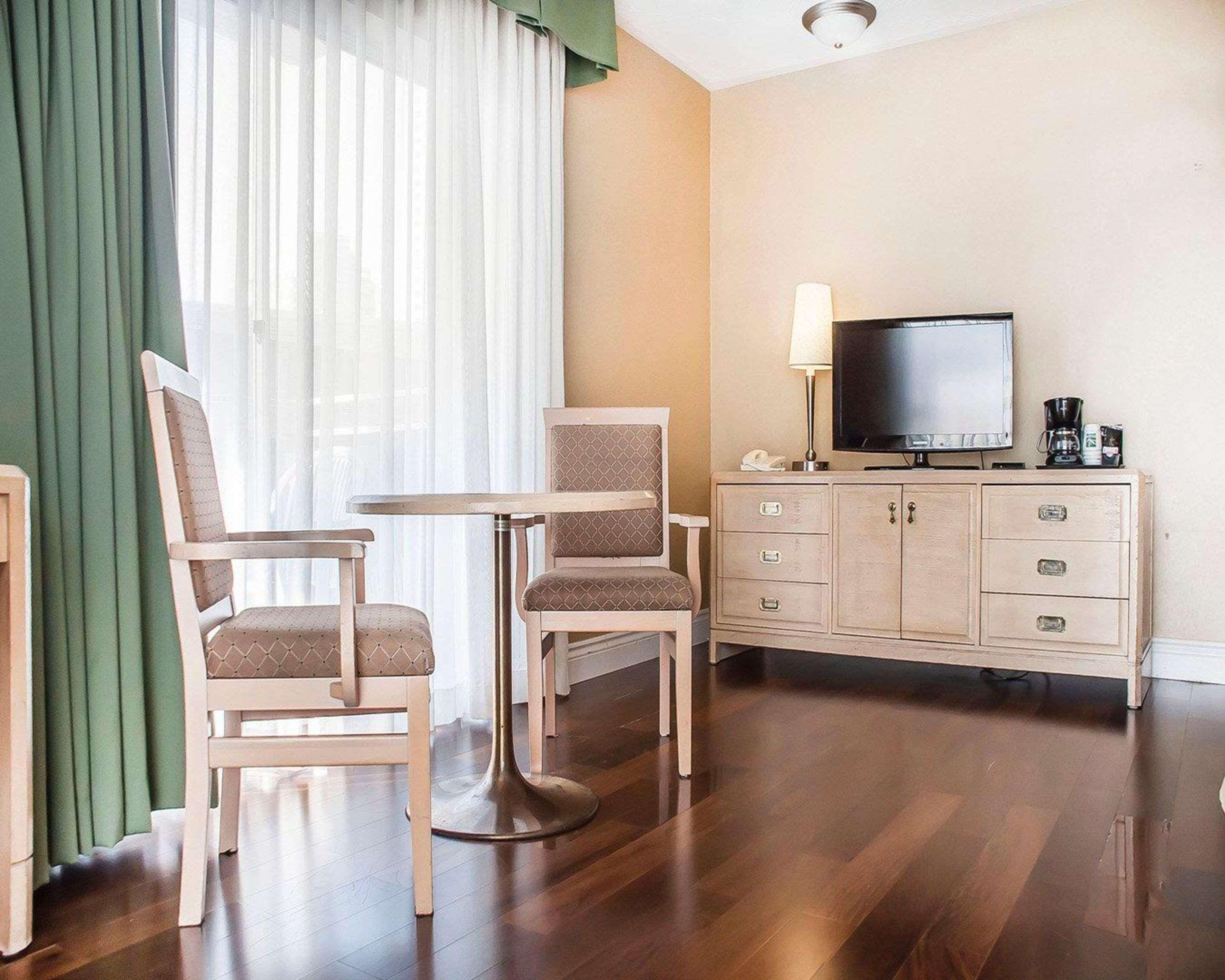 Quality Hotel Fallsview Cascade Niagara Falls Extérieur photo